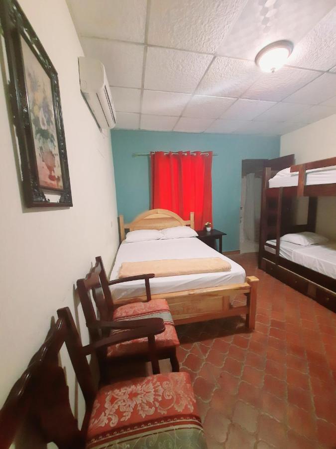 Bluerock Hostal David Exterior photo